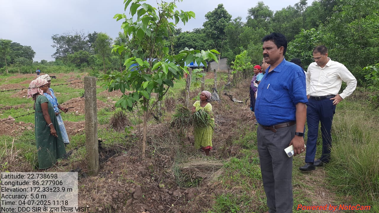 Jamshedpur: अबुआ आवास योजना में धीमी प्रगति पर सख्त हुए उप विकास आयुक्त