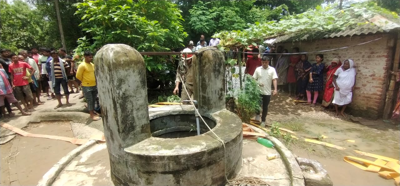 Bahragora: काम के दौरान कुएं में गिरे दो मजदूरों की दर्दनाक मौत