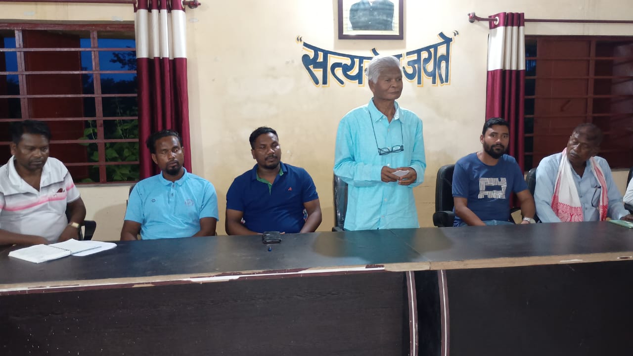 Jadugora: UCIL के वादाखिलाफी पर भड़के विस्थापित, बोले- अब नहीं सहेंगे अन्याय