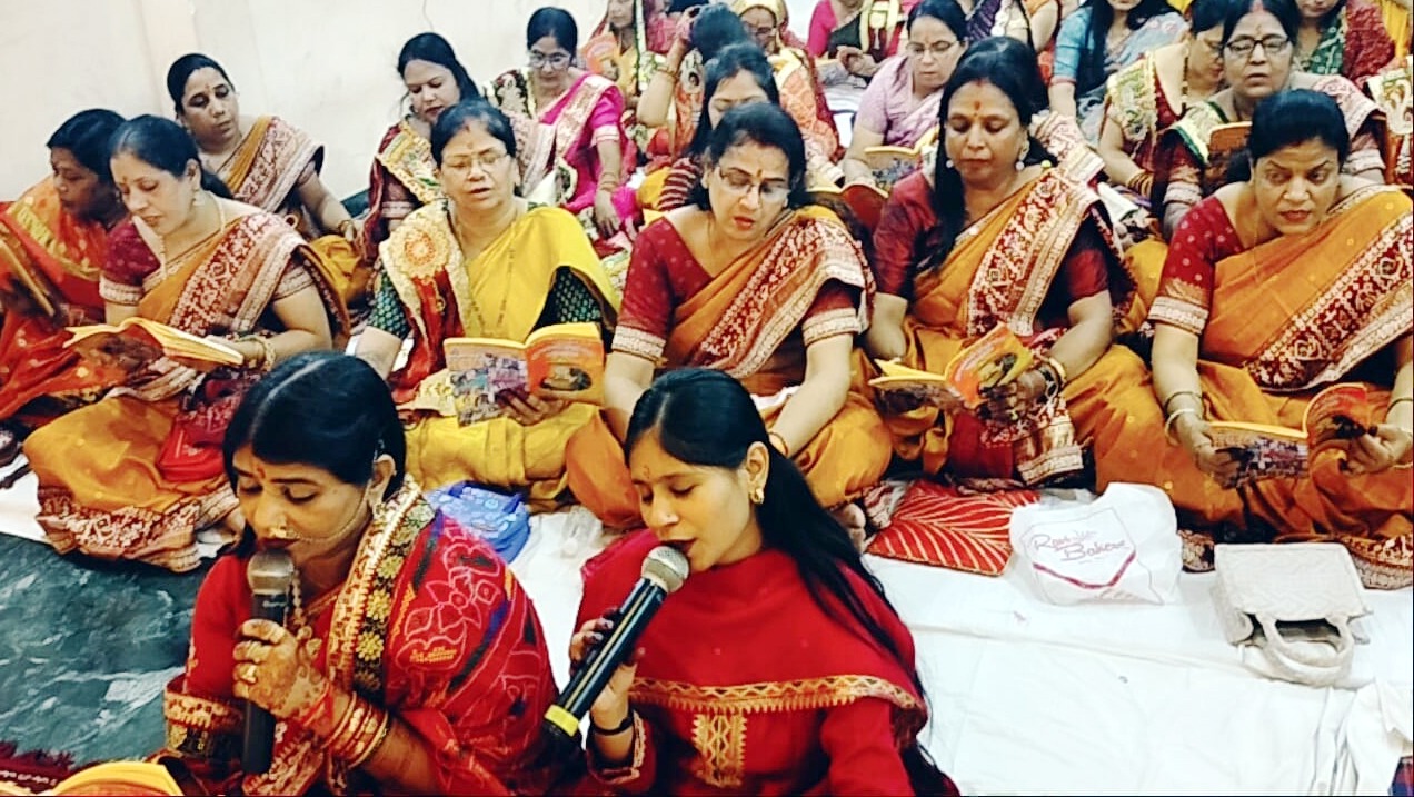 Jamshedpur: राणी सती मंदिर में भक्तिभाव से गूंजा सिंधारा-तीज उत्सव, भजनों से बंधा माहौल