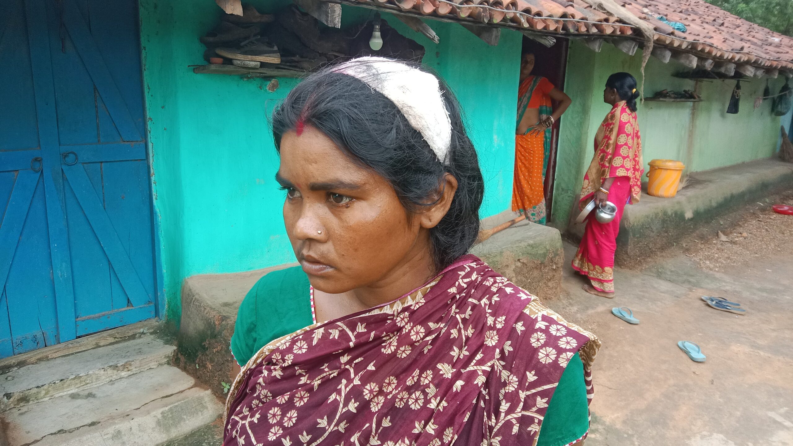 Gamharia: घरेलू हिंसा की शिकार महिला ने पद्मश्री छुटनी से लगाई न्याय की गुहार