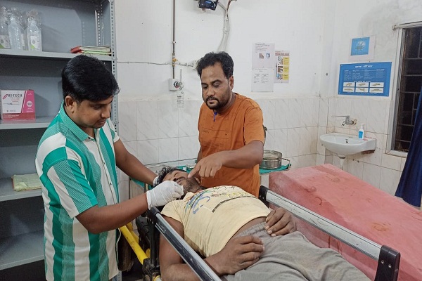 Baharagora : बाइक व साइकिल में भिड़ंत, साइकिल सवार की स्थिति नाजुक, बारीपदा रेफर