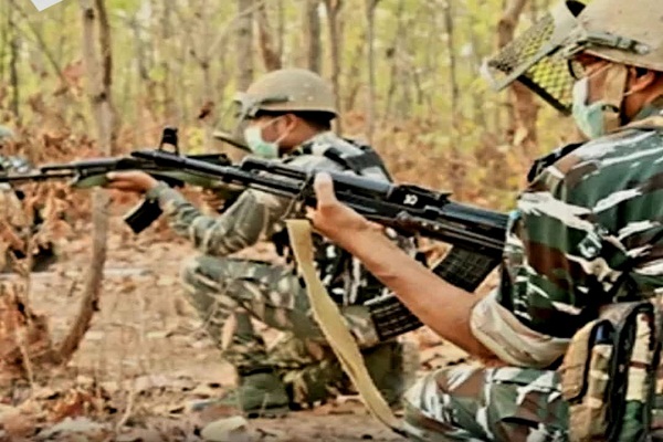 Bijapur : छत्तीसगढ़ में सुरक्षाबलों के साथ मुठभेड़ में 17 लाख के इनामी 4 नक्सली मारे गए