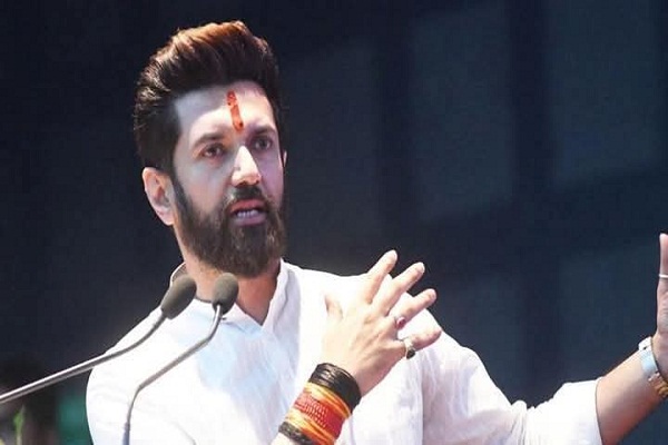 Patna : तेजस्वी यादव के चुनाव बहिष्कार पर चिराग पासवान ने कहा, अगर हिम्मत है तो मैं तो चुनाव का बायकाट करके दिखा दें