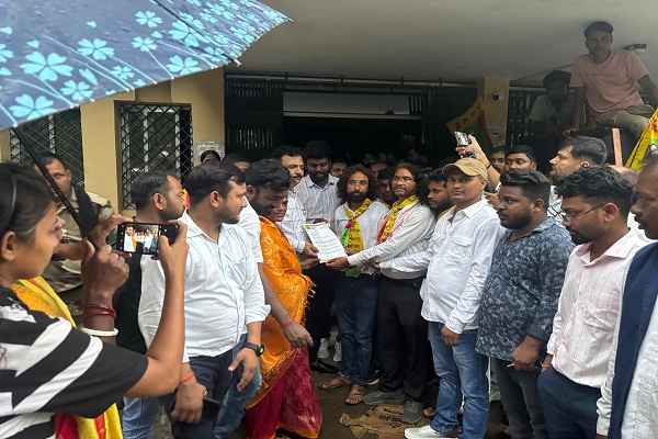 Muri : झारखंड स्टेट फार्मेसी काउंसिल में अनियमितता को लेकर जेएलकेएम ने किया जोरदार प्रदर्शन