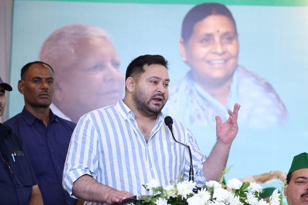 Patna : मीडिया से भिड़े तेजस्वी, जमकर निकाली भड़ास, सत्ता के आगे सरेंडर का लगाया आरोप