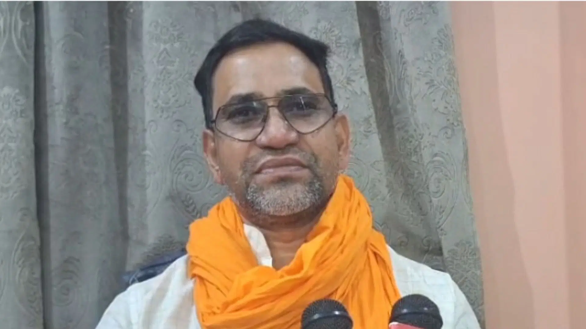 Nirahua: भाषायी विवाद पर भोजपुरी अभिनेता निरहुआ का कड़ा रुख, कहा – “नहीं बोलता मराठी, दम है तो निकालकर दिखाओ”