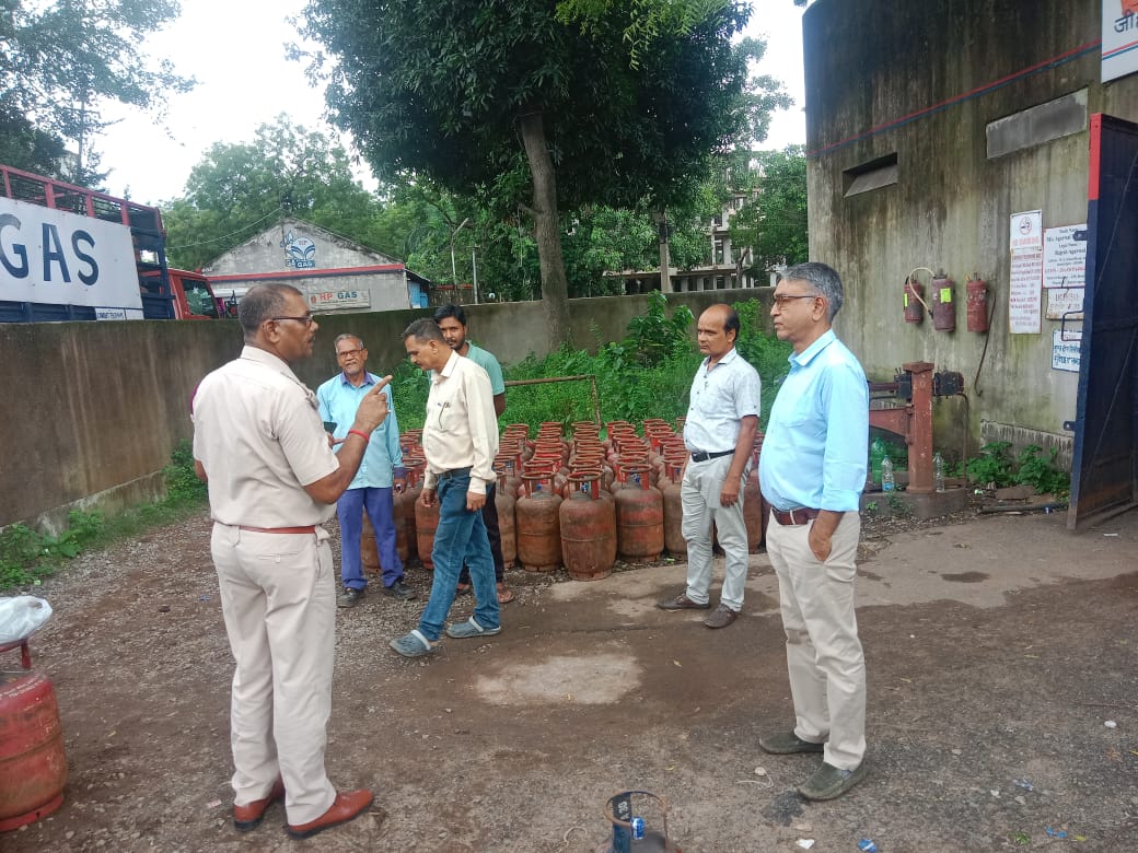 Jamshedpur: HP गोदाम और सेवा सदन अस्पताल में बजा सायरन – सीखा आग से जूझने का तरीका