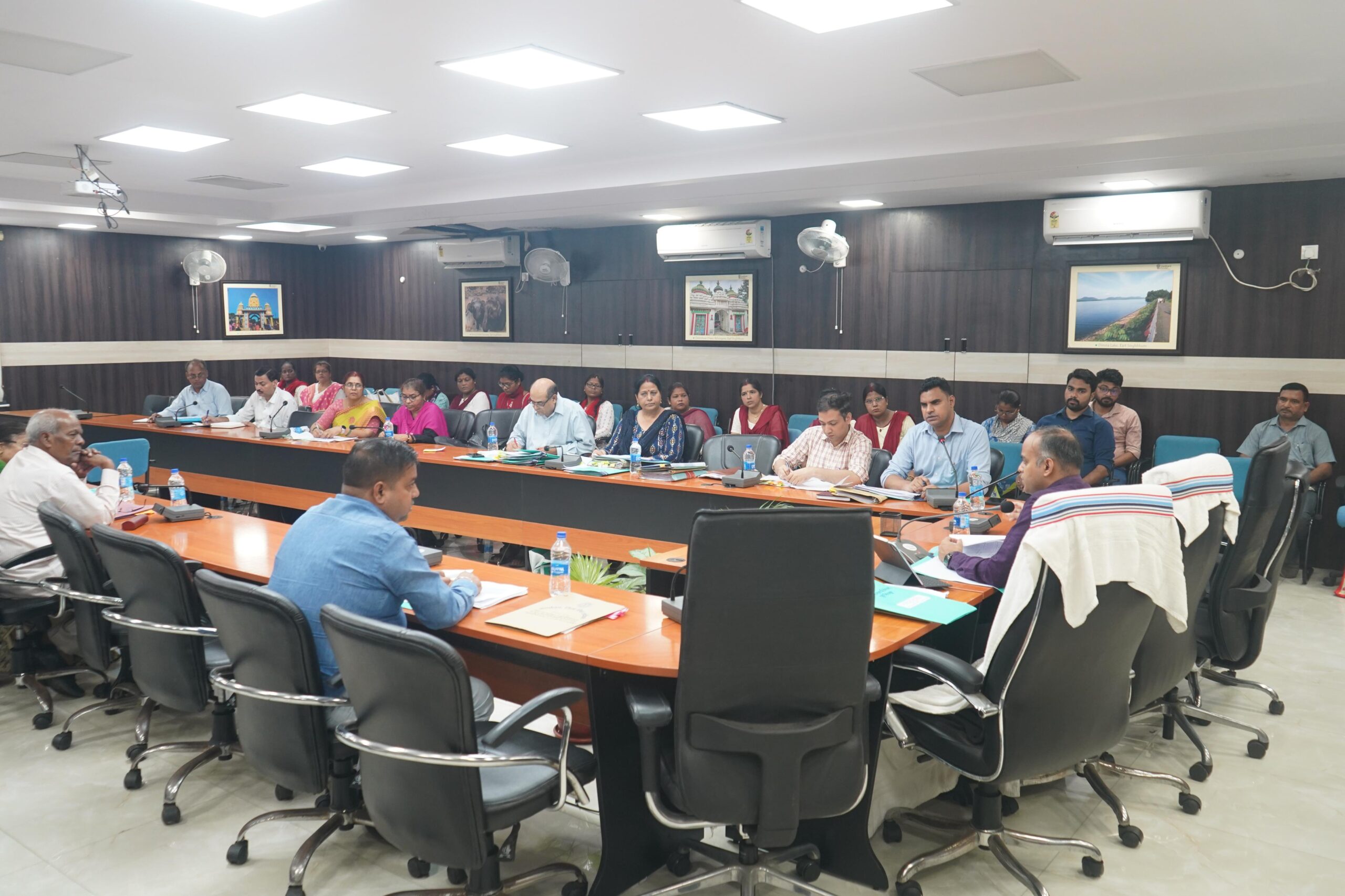 Jamshedpur: आवासीय स्कूलों में 1032 बालिकाओं का हुआ चयन, 15 निजी विद्यालयों को भी मिली मान्यता