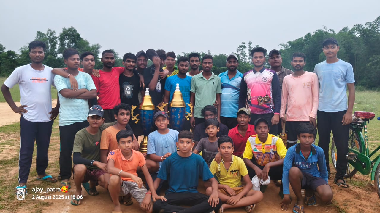 Bahragora: गोपालपुर ने जीता बाहुबली प्रीमियर लीग क्रिकेट, बहूलिया टीम उपविजेता रही