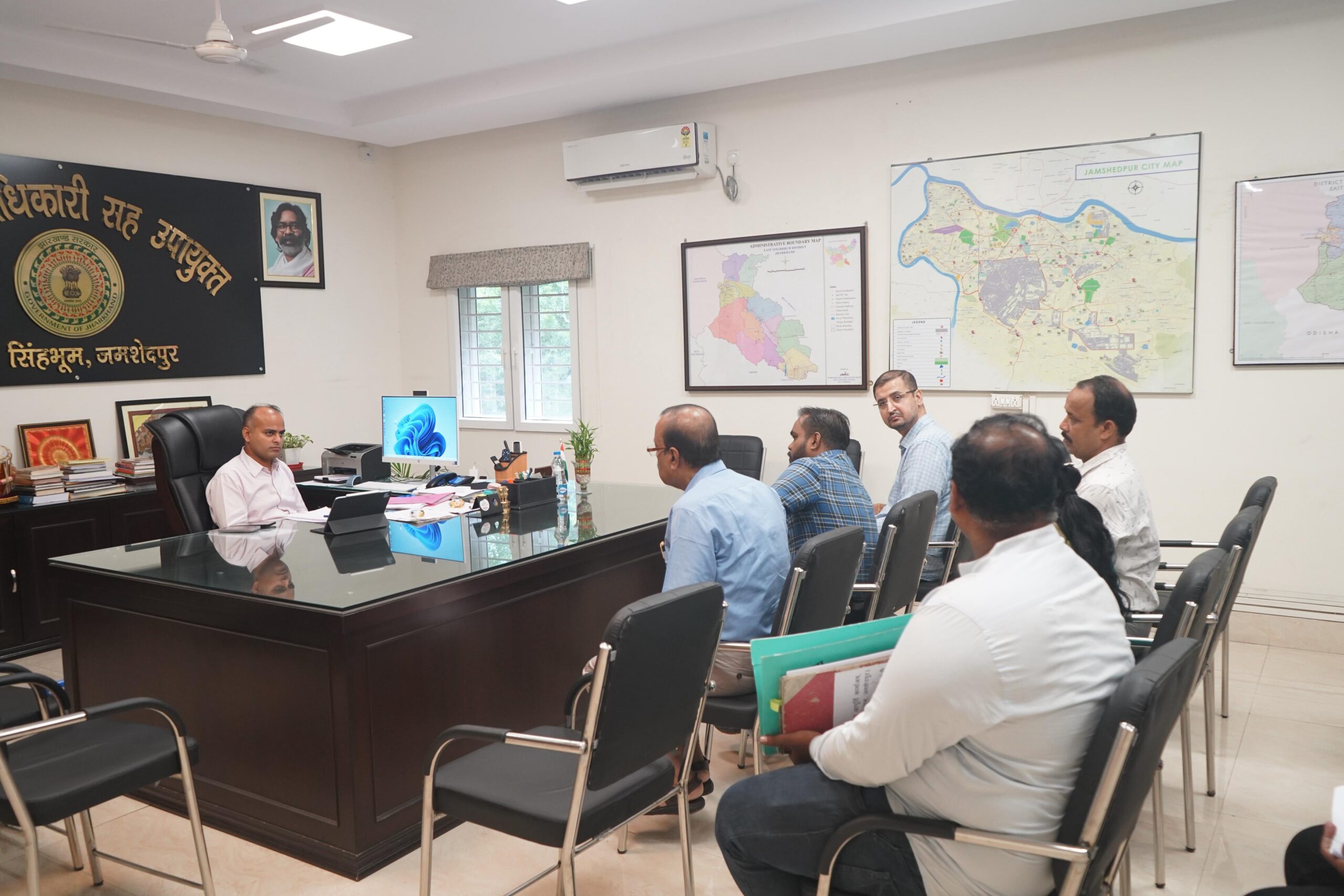 Jamshedpur: अयोग्य राशन कार्डधारी जल्द करें कार्ड सरेंडर, वरना होगी सख्त कार्रवाई