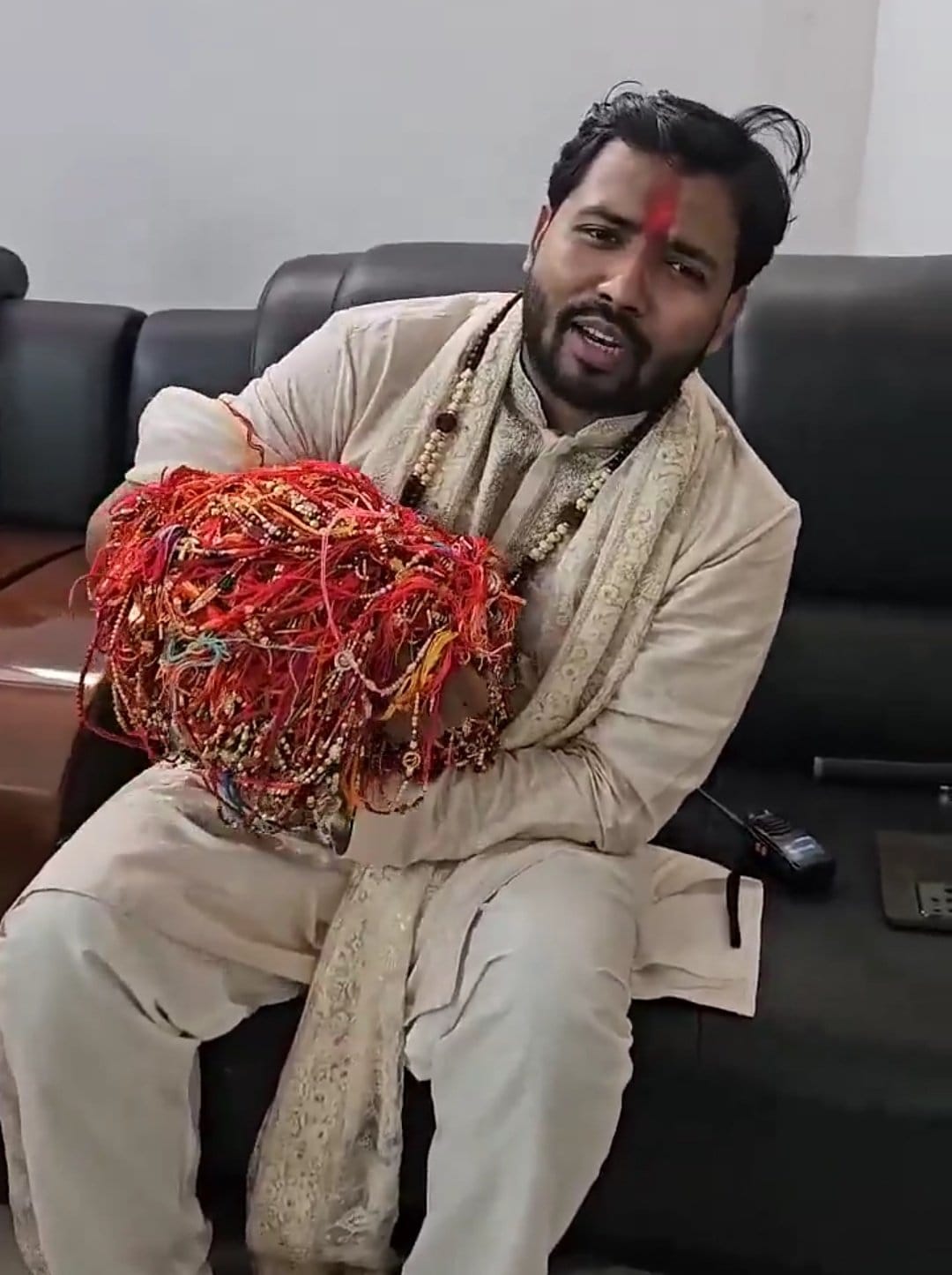 ‘सबसे बड़े भाई’ बने Khan Sir, बोले – सभी सीमाएं लांघ कर मिला प्यार, मैं सौभाग्यशाली हूं – देखें Video