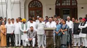 SIR को लेकर संसद में सियासी तूफान, विपक्ष ने चुनाव आयोग पर लगाया गंभीर आरोप
