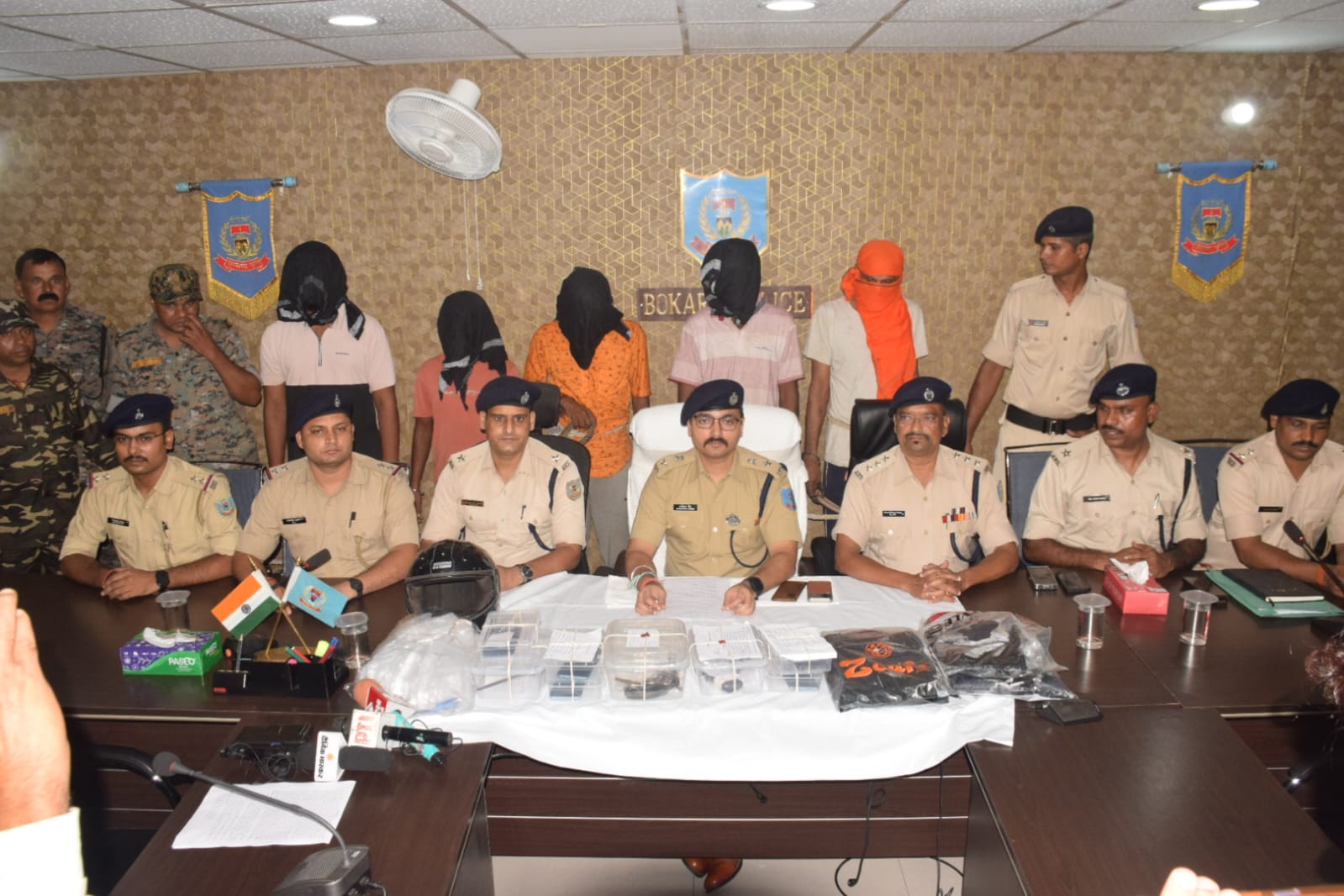 Bokaro: बोकारो पुलिस ने माराफारी गोलीकांड का किया उद्भेदन, मास्टरमाइंड समेत 5 गिरफ्तार