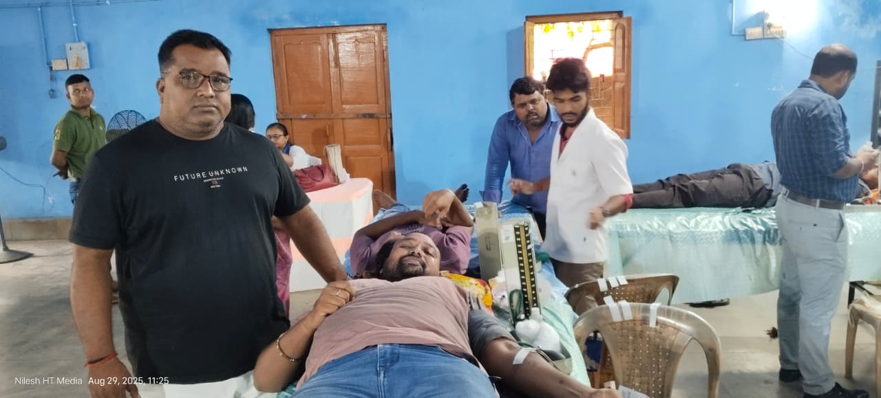 Bahragora: बहरागोड़ा में रक्तदान शिविर, युवाओं ने दिखाया उत्साह