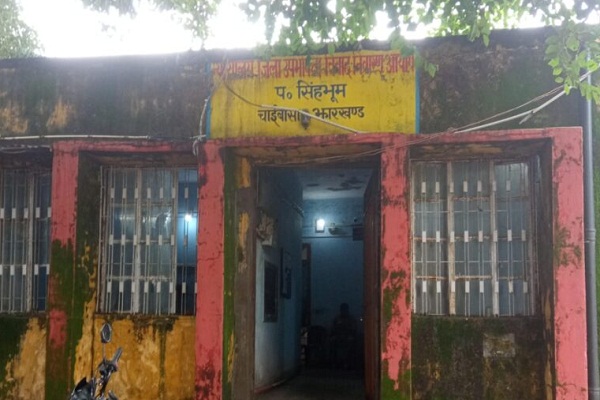 compensation : नई कार की जगह डेंटिंग-पेंटिंग वाली गाड़ी बेचने पर एएसएल मोटर्स पर उपभोक्ता आयोग ने लगाया 2 लाख का जुर्माना 