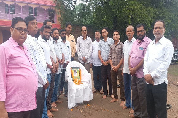 Homage to Shibu Soren : आदिम झारखंड वैष्णव बैरागी समिति ने शिबू सोरेन को दी श्रद्धांजलि