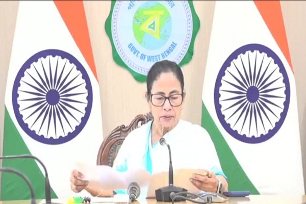 migrant workers : ममता ने 22 लाख बंगाली प्रवासियों से घर लौटने की अपील की, कहा हर महीने 5 हजार रुपए देगी सरकार