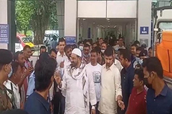 Ranchi :  मंत्री हफीजुल हसन गुरुग्राम रेफर, एयर एंबुलेंस से रवाना