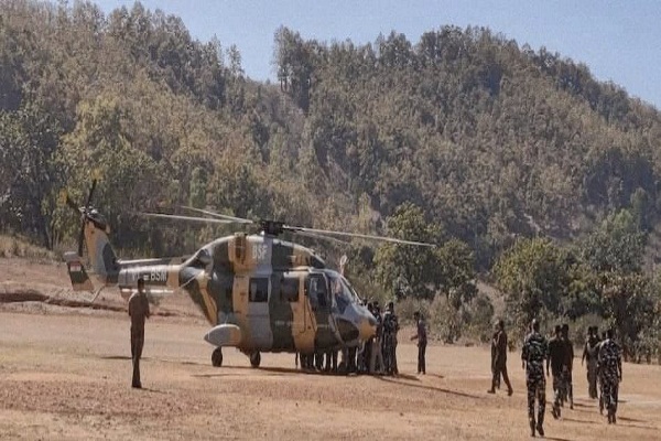Saranda Forest : आईईडी ब्लास्ट, कोबरा बटालियन के दो जवान घायल, एयरलिफ्ट कर राँची ले जाया गया