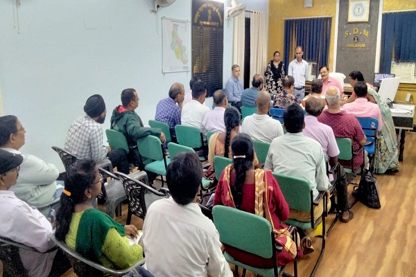 Jamshedpur : 1200 से ज्यादा मतदाता होने पर दूसरे बूथ के गठन का प्रस्ताव, राजनीतिक दलों को दी गई जानकारी