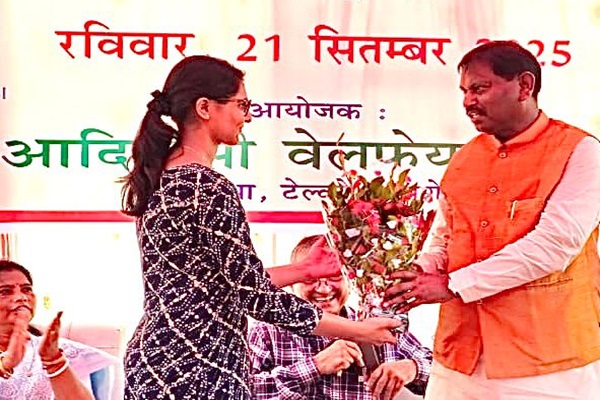 Kuchai : आदिवासी वेलफेयर ट्रस्ट का पहला विशाल स्वास्थ्य एवं नेत्र जांच शिविर सफलतापूर्वक सम्पन्न