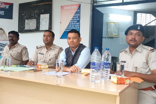 Jadugoda : दुर्गा उत्सव को लेकर प्रशासन अलर्ट, पूजा कमिटी संग बैठक