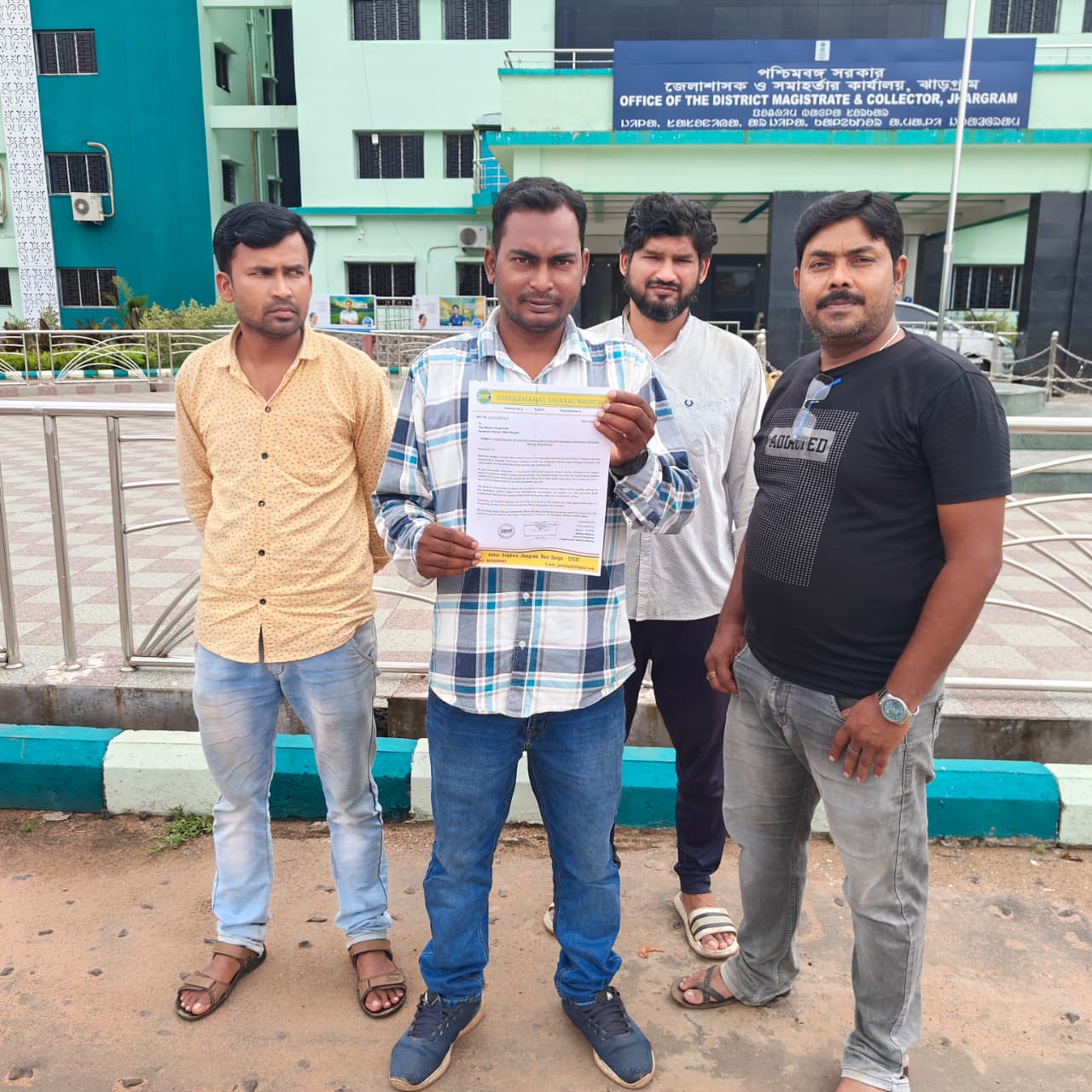 Jhargram: कदमनकानन रेलगेट पर जाम से हाहाकार, ओवर-अंडर ब्रिज निर्माण की मांग तेज