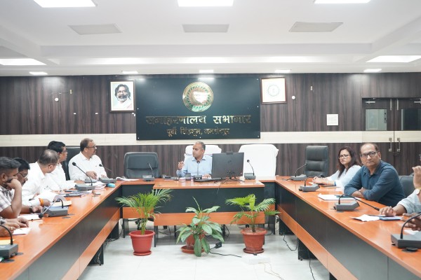 Jamshedpur: पूर्वी सिंहभूम में आपूर्ति विभाग की समीक्षा बैठक, डीसी ने जताई नाराजगी