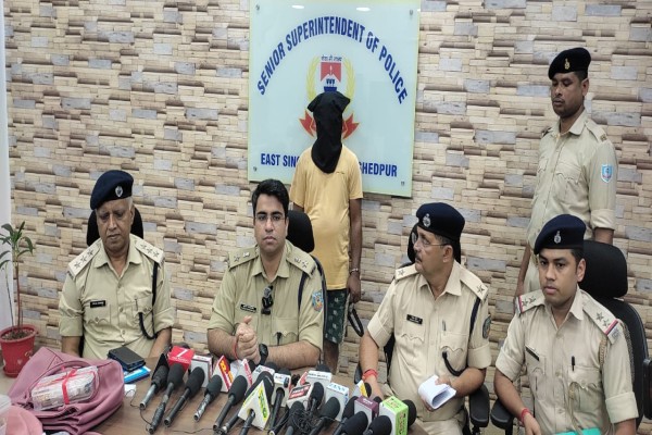 Jamshedpur: गोलमुरी में स्नैचिंग की दो वारदातों का खुलासा, आरोपी गिरफ्तार