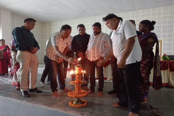 Bahragora: बहरागोड़ा में एकलव्य मॉडल आवासीय विद्यालय का उद्घाटन, शिक्षा के नए युग की शुरुआत