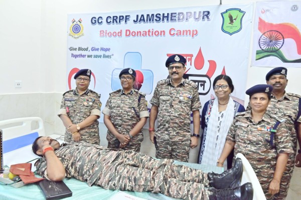 Jadugora: CRPF ने आयोजित किया रक्तदान शिविर, 54 यूनिट रक्त संग्रहित