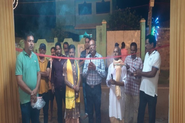 Saraikela: नवरात्र के षष्ठी तिथि पर हंसाऊड़ी दुर्गा पूजा पंडाल का हुआ भव्य उद्घाटन