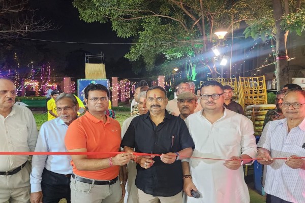 Jamshedpur: आशियाना अनंतारा सोसाइटी में विधायक मंगल कालिंदी ने किया पूजा पंडाल का विधिवत उद्घाटन
