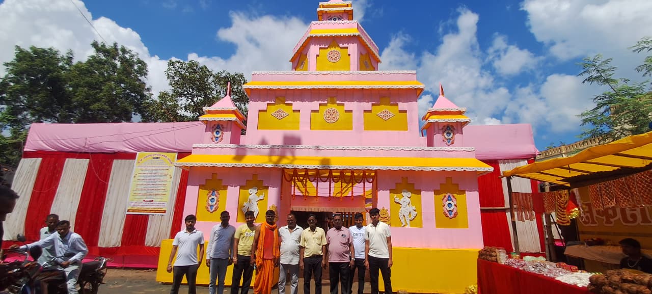 Potka: पोटका में सुख, समृद्धि और शांति की कामना के साथ महासप्तमी की शुरुआत