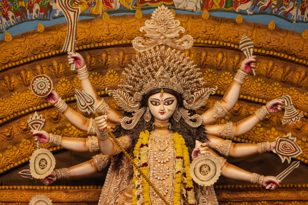 Shardiya Navratri 2025: नवरात्रि का चौथा दिन, मां कूष्मांडा की पूजा से दूर होते हैं रोग और शोक