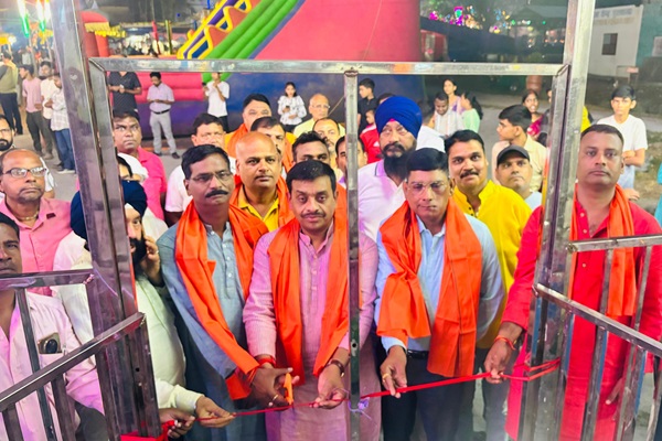 Jamshedpur : गोविंदपुर में नव युवक काली पूजा समिति द्वारा भव्य मेले का शुभारंभ, 29 अक्टूबर तक चलेगा आयोजन