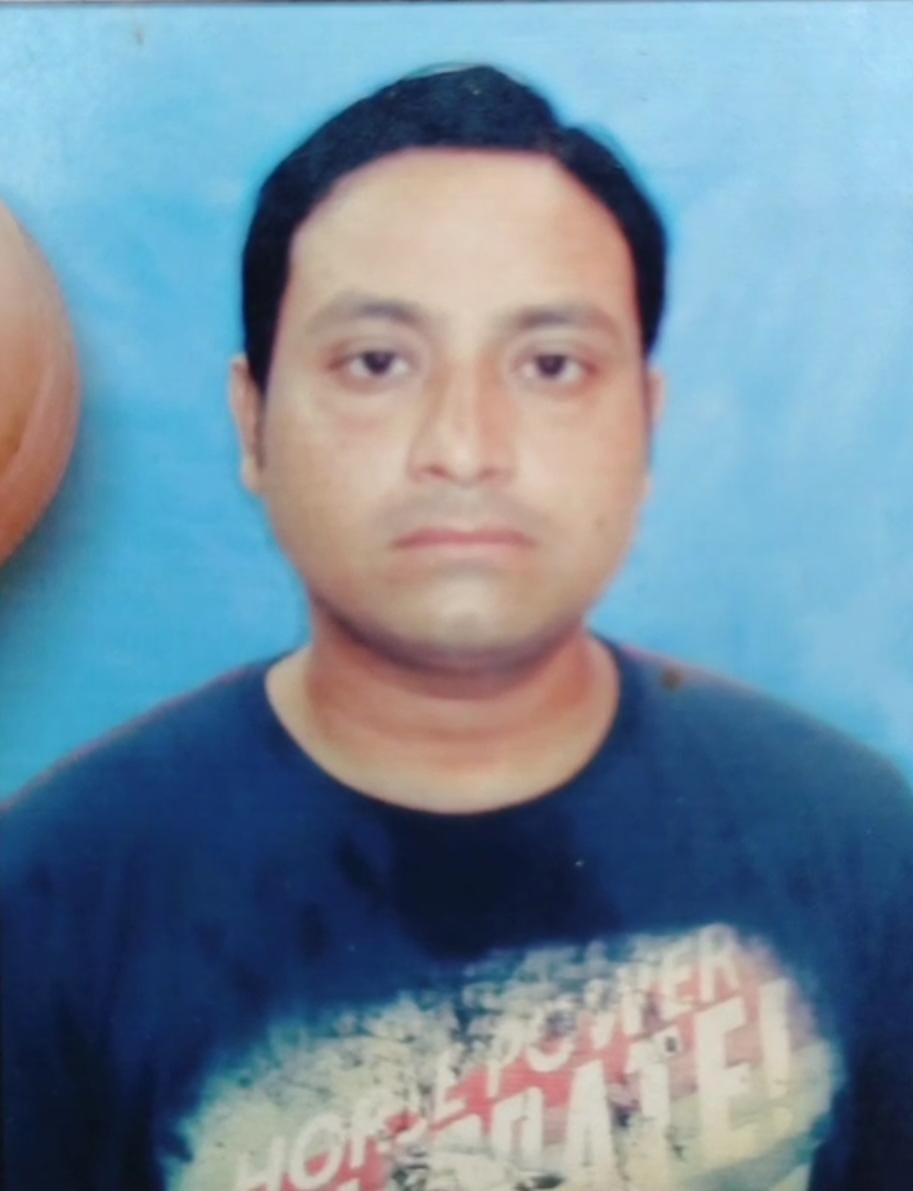 Jamshedpur: शादी के बाद दो पत्नियों ने छोड़ा, मानसिक तनाव के कारण युवक ने लगाई फांसी