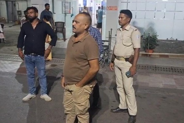 Jamshedpur : जुगसलाई में फायरिंग से सनसनी : अज्ञात अपराधियों ने युवक पर बरसाई गोलियां, टीएमएच में भर्ती