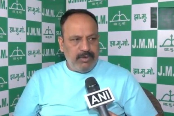Jharkhand: बिहार चुनाव से खुद को अलग करने के बाद JMM की भावनाएं आहत, विपक्षी गठबंधन में दरार के संकेत