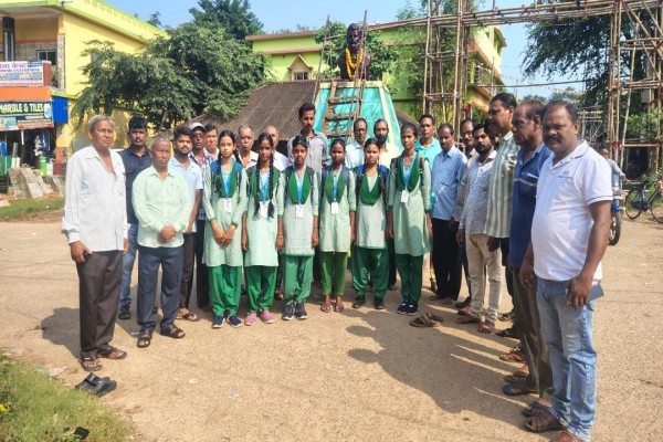 Bahragora: बहरागोड़ा में मनाई गई उत्कलमणि पंडित गोपबंधु दास की जयंती