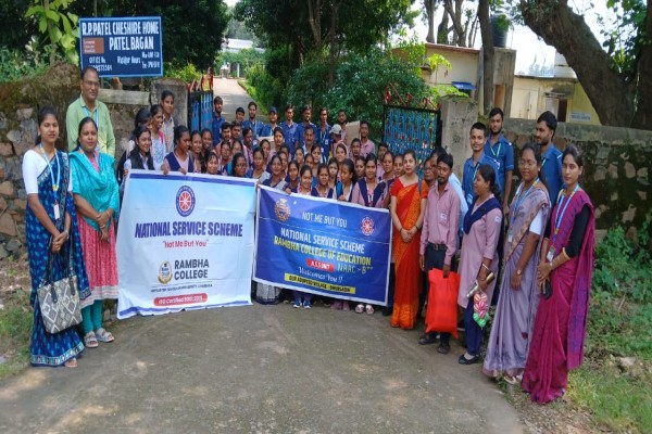 Rambha College के विद्यार्थियों ने विश्व मानसिक स्वास्थ्य दिवस पर किया चेशायर होम भ्रमण