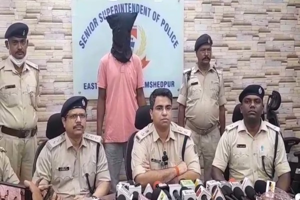 Jamshedpur: मजदूरी का पैसा बकाया होने के कारण छह वर्षीय मासूम आरिश गद्दी का हुआ था अपहरण