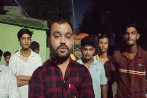 Jamshedpur: परसुडीह में अपहरण के बाद भागने में सफल रहे तीन बच्चे, हफ्ते भर बाद मोहल्ले में फिर दिखी वही गाड़ी