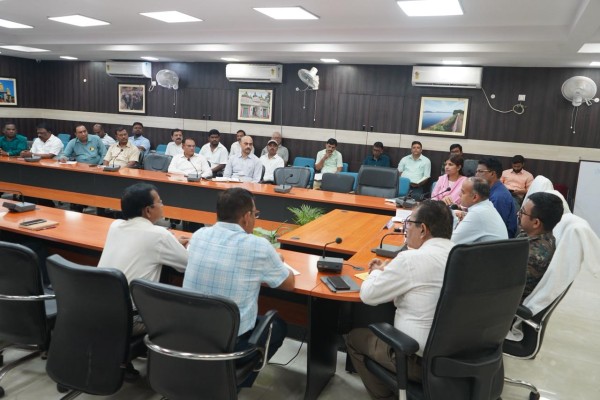 Ghatshila: घाटशिला उपचुनाव में मतदान और सुरक्षा कर्मियों को मिलेगी कैशलेस चिकित्सा सुविधा