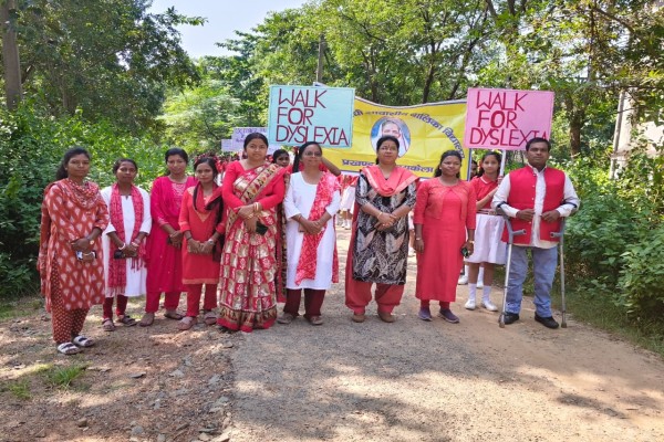 Saraikela: सरायकेला में Walk4Dyslexia, डिस्लेक्सिया जागरूकता के लिए मौन पदयात्रा