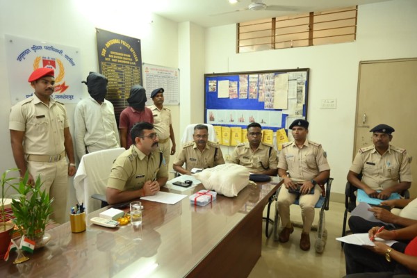 Bahragora: बहरागोड़ा पुलिस की बड़ी कामयाबी, 5 किलो गांजा के साथ दो तस्कर गिरफ्तार