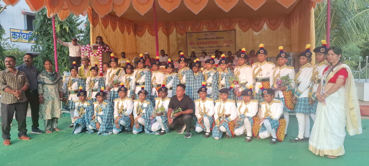 Potka: जिला स्तरीय अंतरविद्यालय बैंड प्रतियोगिता, पीएम श्री कस्तूरबा गांधी बालिका विद्यालय की छात्राओं ने मारी बाजी