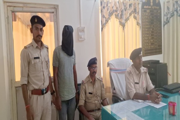 Potka: पोटका में रंगे हाथ पकड़ाया सप्लायर, 30 पुड़िया ब्राउन शुगर के साथ गिरफ्तार