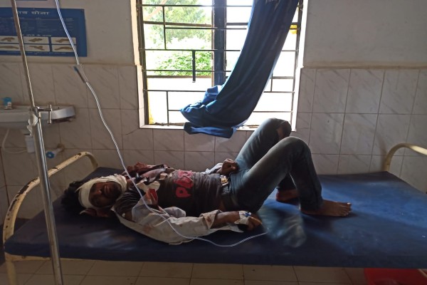 Bahragora: बहरागोड़ा में NH-18 पर भीषण हादसा, बाइक सवार गंभीर रूप से घायल